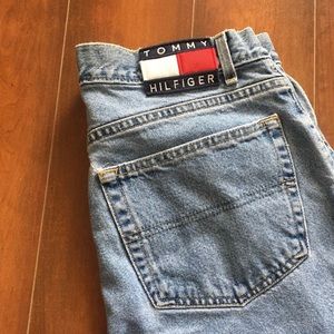 Tommy Hilfiger loose fit 34 x 30 good as new!